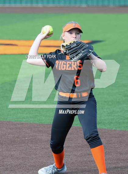 Thumbnail 1 in Grand Saline vs Commerce photogallery.