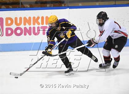 Thumbnail 3 in Westhill vs. Masuk (CIAC D3 Semifinal) photogallery.
