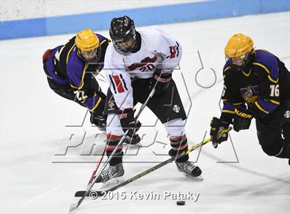 Thumbnail 2 in Westhill vs. Masuk (CIAC D3 Semifinal) photogallery.