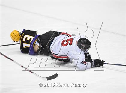 Thumbnail 2 in Westhill vs. Masuk (CIAC D3 Semifinal) photogallery.