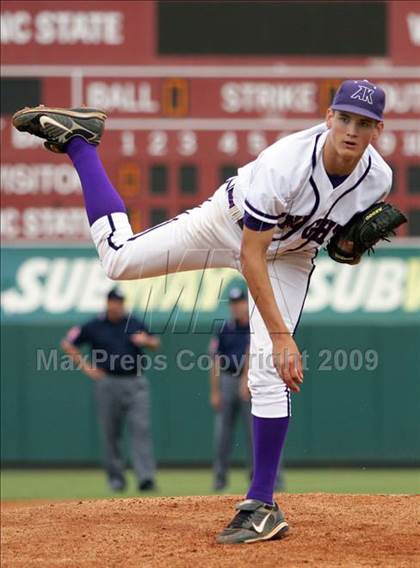 Thumbnail 1 in Sanderson vs. Ardrey Kell (NCHSAA 4-A Final - Game 2) photogallery.
