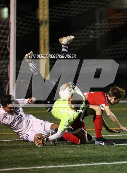 Thumbnail 2 in Fairview vs. Boulder (CHSAA 5A Playoffs) photogallery.