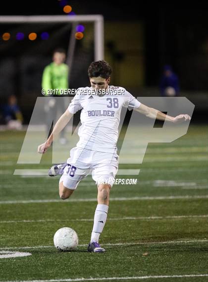 Thumbnail 3 in Fairview vs. Boulder (CHSAA 5A Playoffs) photogallery.