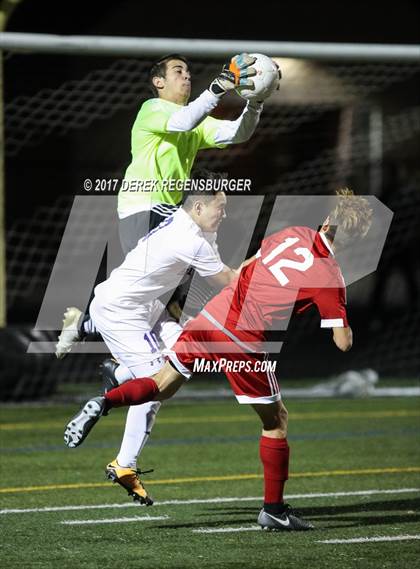 Thumbnail 3 in Fairview vs. Boulder (CHSAA 5A Playoffs) photogallery.
