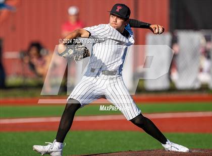 Thumbnail 1 in Central Catholic @ Tualatin (OSAA 6A Round 2) photogallery.