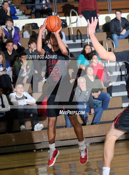 Thumbnail 3 in Pius X vs. Lincoln High (Heartland Athletic Conference) photogallery.