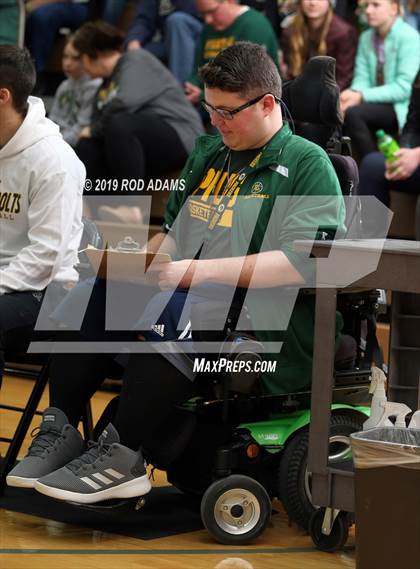 Thumbnail 3 in Pius X vs. Lincoln High (Heartland Athletic Conference) photogallery.