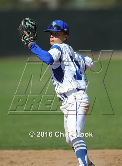 Thumbnail 1 in Sunnyside vs. Nogales (Lancer Baseball Classic) photogallery.