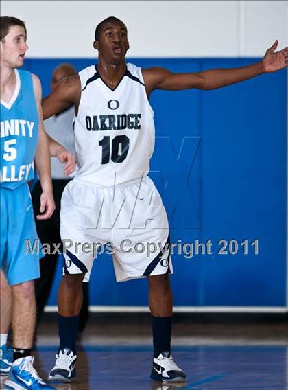 Thumbnail 2 in Trinity Valley vs Oakridge (Trinity Valley Shootout) photogallery.