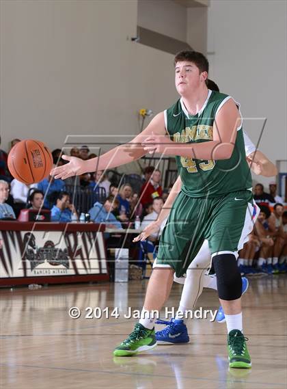 Thumbnail 3 in Damien vs. Folsom (MaxPreps Holiday Classic) photogallery.