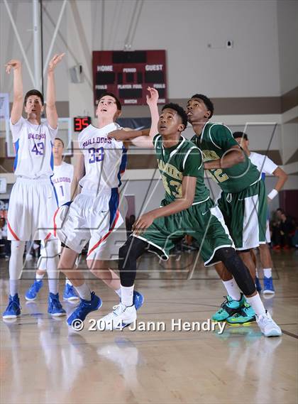 Thumbnail 2 in Damien vs. Folsom (MaxPreps Holiday Classic) photogallery.