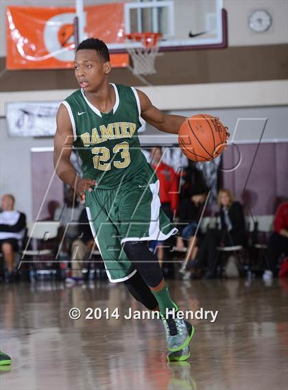 Thumbnail 1 in Damien vs. Folsom (MaxPreps Holiday Classic) photogallery.
