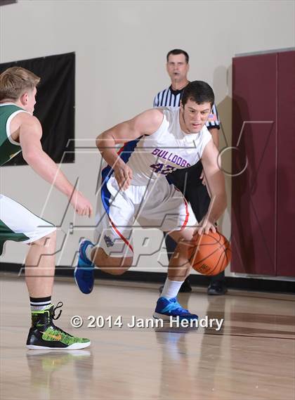 Thumbnail 3 in Damien vs. Folsom (MaxPreps Holiday Classic) photogallery.