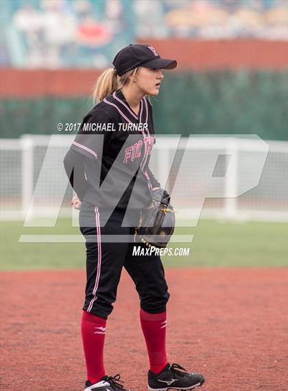 Thumbnail 2 in Foothill vs. Shasta photogallery.