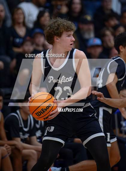 Thumbnail 3 in Santiago vs Pacifica (CIF-SS D4AA Semifinal) photogallery.