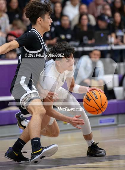 Thumbnail 2 in Santiago vs Pacifica (CIF-SS D4AA Semifinal) photogallery.