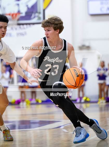Thumbnail 2 in Santiago vs Pacifica (CIF-SS D4AA Semifinal) photogallery.