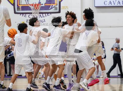 Thumbnail 2 in Santiago vs Pacifica (CIF-SS D4AA Semifinal) photogallery.
