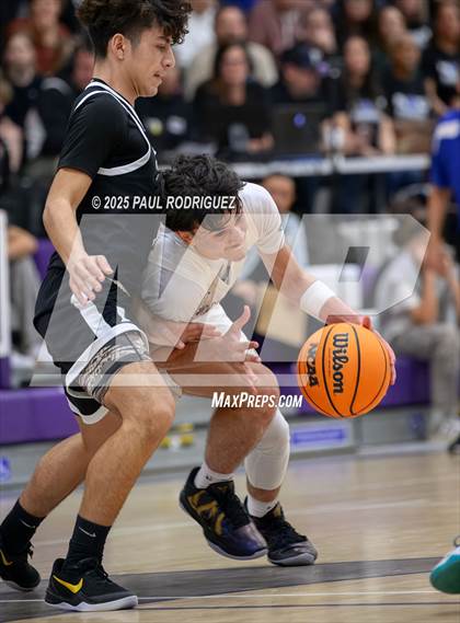 Thumbnail 3 in Santiago vs Pacifica (CIF-SS D4AA Semifinal) photogallery.