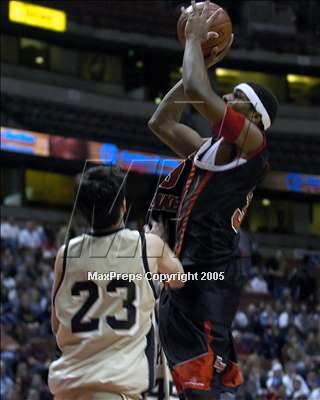 Thumbnail 2 in Harvard-Westlake vs. Oak Park (Sec. III-A Final)#1 photogallery.