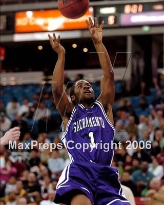 Thumbnail 2 in Sacramento vs. St. Mary's (SJS D3 Final) photogallery.