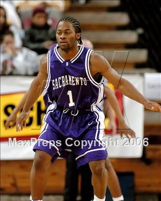 Thumbnail 3 in Sacramento vs. St. Mary's (SJS D3 Final) photogallery.