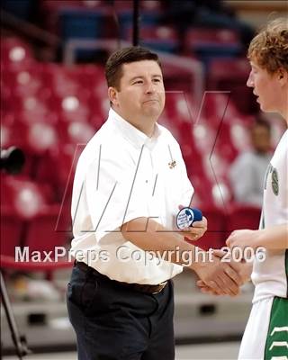 Thumbnail 3 in Sacramento vs. St. Mary's (SJS D3 Final) photogallery.