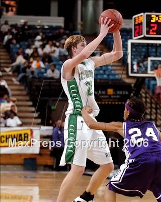 Thumbnail 1 in Sacramento vs. St. Mary's (SJS D3 Final) photogallery.