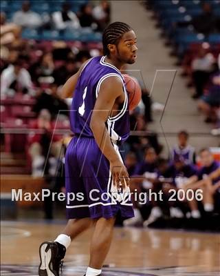 Thumbnail 2 in Sacramento vs. St. Mary's (SJS D3 Final) photogallery.