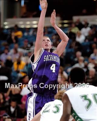 Thumbnail 1 in Sacramento vs. St. Mary's (SJS D3 Final) photogallery.