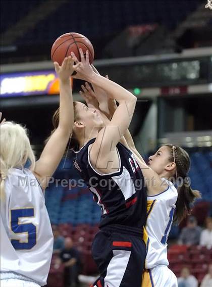 Thumbnail 3 in Modesto Christian vs. Linden (CIF SJS D4 Final) photogallery.