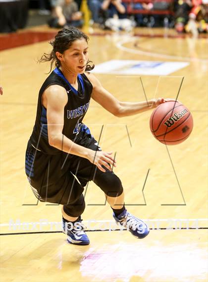 Thumbnail 2 in Desert Vista vs. Westview (AIA D1 Final) photogallery.