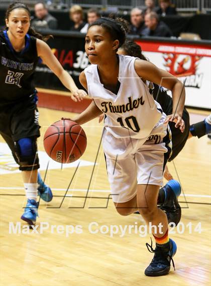 Thumbnail 2 in Desert Vista vs. Westview (AIA D1 Final) photogallery.
