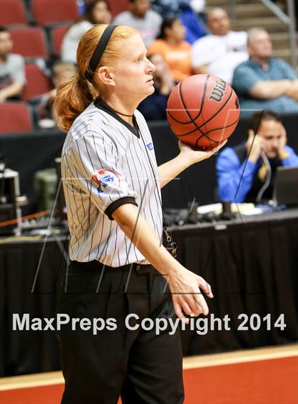 Thumbnail 1 in Desert Vista vs. Westview (AIA D1 Final) photogallery.