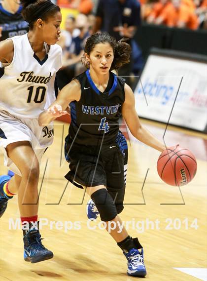 Thumbnail 1 in Desert Vista vs. Westview (AIA D1 Final) photogallery.