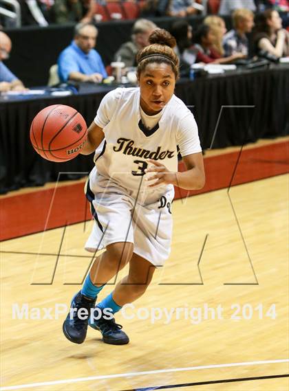 Thumbnail 1 in Desert Vista vs. Westview (AIA D1 Final) photogallery.