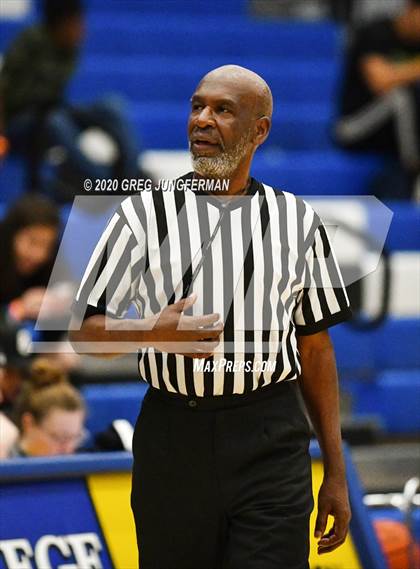 Thumbnail 1 in AZ Compass Prep vs. Bella Vista College Prep (Crush in the Valley) photogallery.