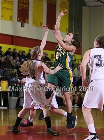Thumbnail 2 in Orchard Park vs. Williamsville North (Section VI AA Semifinal) photogallery.