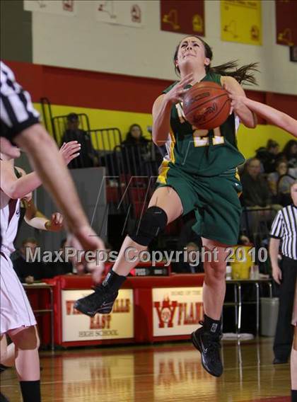 Thumbnail 2 in Orchard Park vs. Williamsville North (Section VI AA Semifinal) photogallery.
