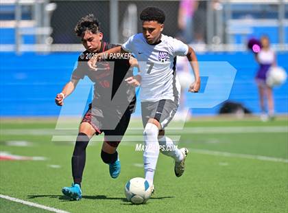Thumbnail 3 in Austin Achieve vs. Gainesville (UIL 4A Soccer Division II Final) photogallery.