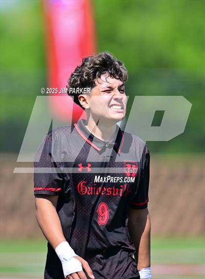 Thumbnail 3 in Austin Achieve vs. Gainesville (UIL 4A Soccer Division II Final) photogallery.