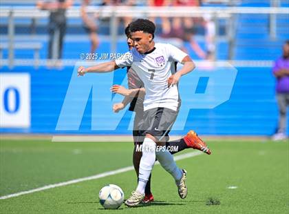 Thumbnail 3 in Austin Achieve vs. Gainesville (UIL 4A Soccer Division II Final) photogallery.