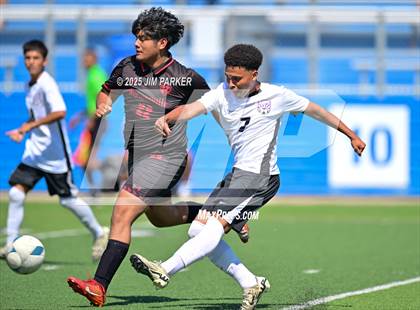 Thumbnail 2 in Austin Achieve vs. Gainesville (UIL 4A Soccer Division II Final) photogallery.