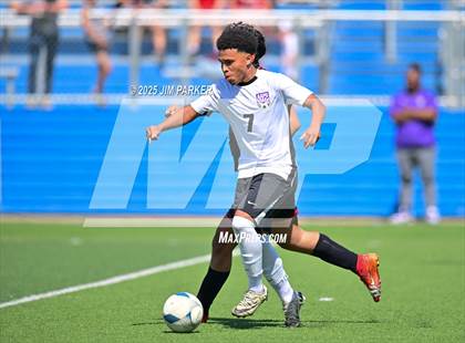 Thumbnail 2 in Austin Achieve vs. Gainesville (UIL 4A Soccer Division II Final) photogallery.