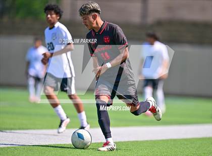 Thumbnail 1 in Austin Achieve vs. Gainesville (UIL 4A Soccer Division II Final) photogallery.