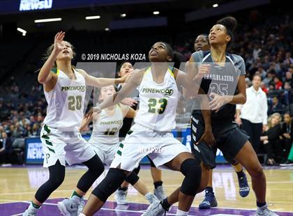 Thumbnail 1 in Pinewood vs. Sierra Canyon (CIF State Open Division Final) photogallery.