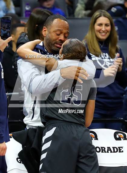 Thumbnail 2 in Pinewood vs. Sierra Canyon (CIF State Open Division Final) photogallery.
