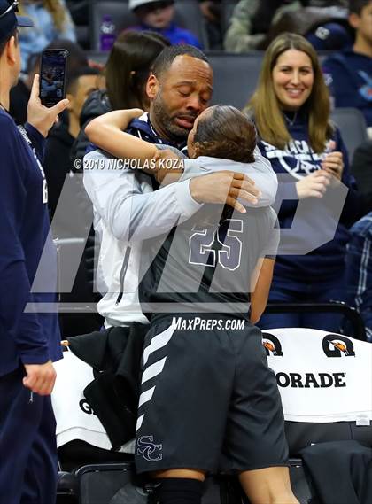 Thumbnail 3 in Pinewood vs. Sierra Canyon (CIF State Open Division Final) photogallery.