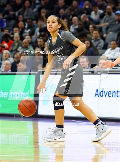 Thumbnail 2 in Pinewood vs. Sierra Canyon (CIF State Open Division Final) photogallery.