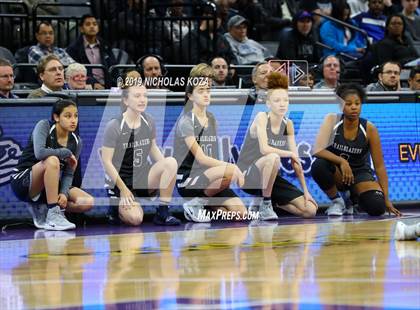 Thumbnail 2 in Pinewood vs. Sierra Canyon (CIF State Open Division Final) photogallery.